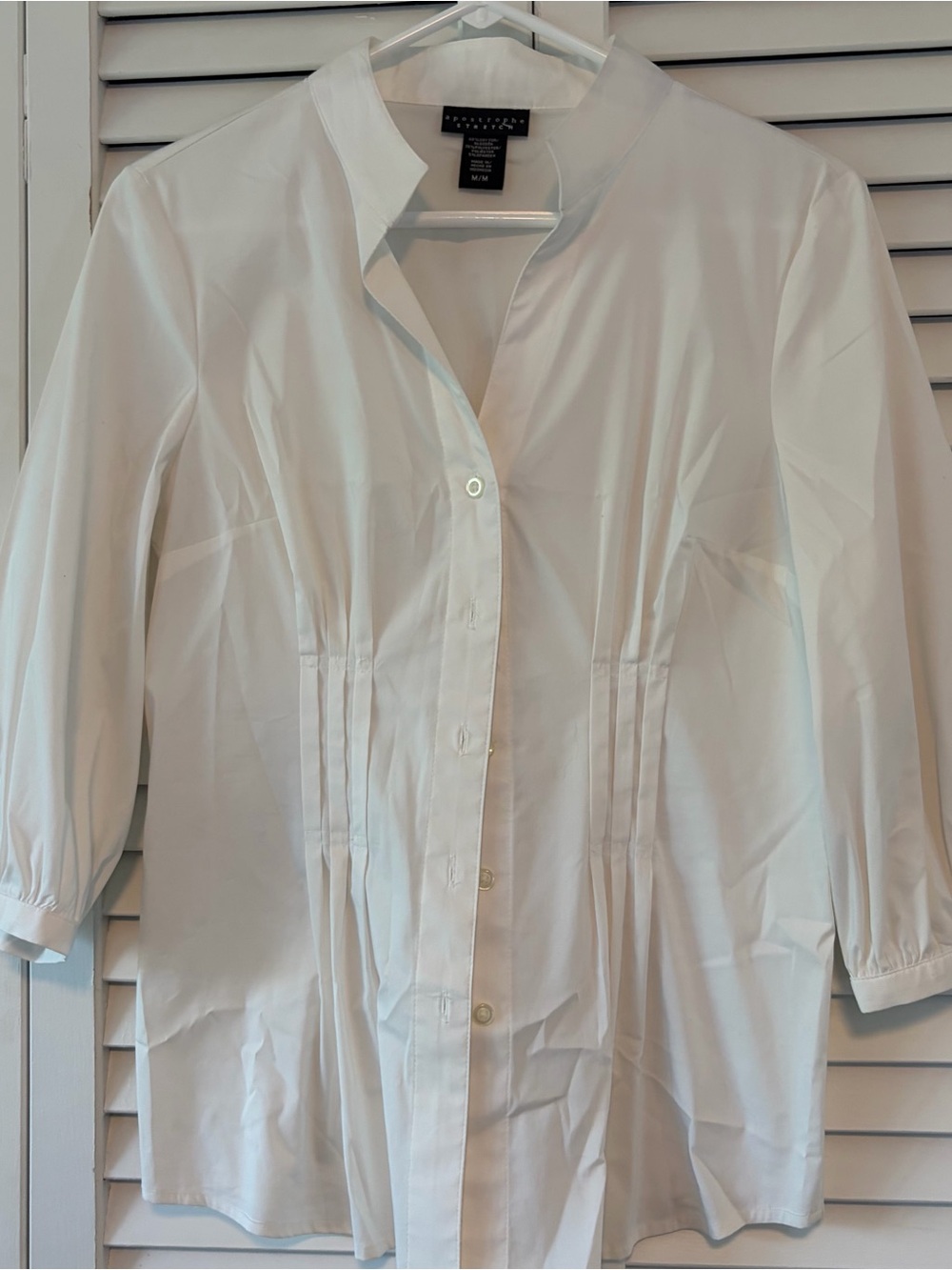 Aeropostale White Button-Front Pintuck Blouse - Women